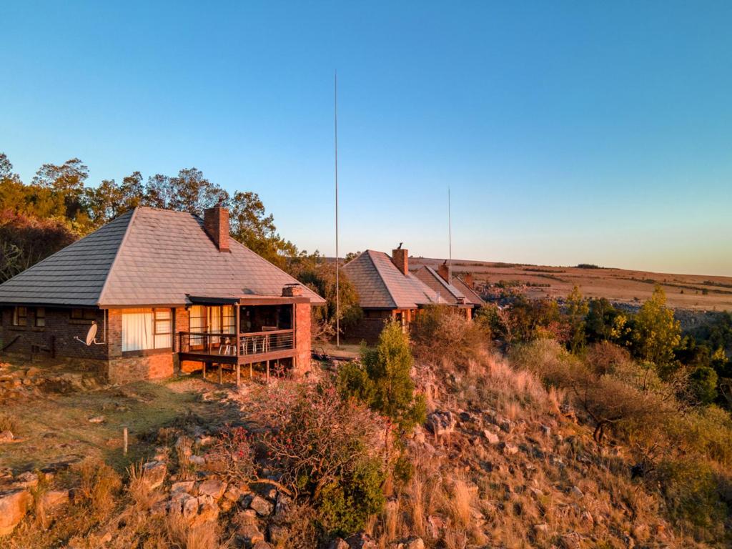 Various Weekends Crystal Springs ( 6 Sleeper ) 4 Adults 2 kids