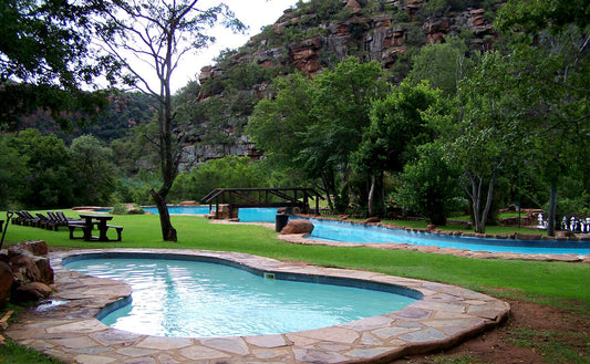 Various Midweeks at Little Eden Resort-8 Sleeper (6 adults, 2 kids)